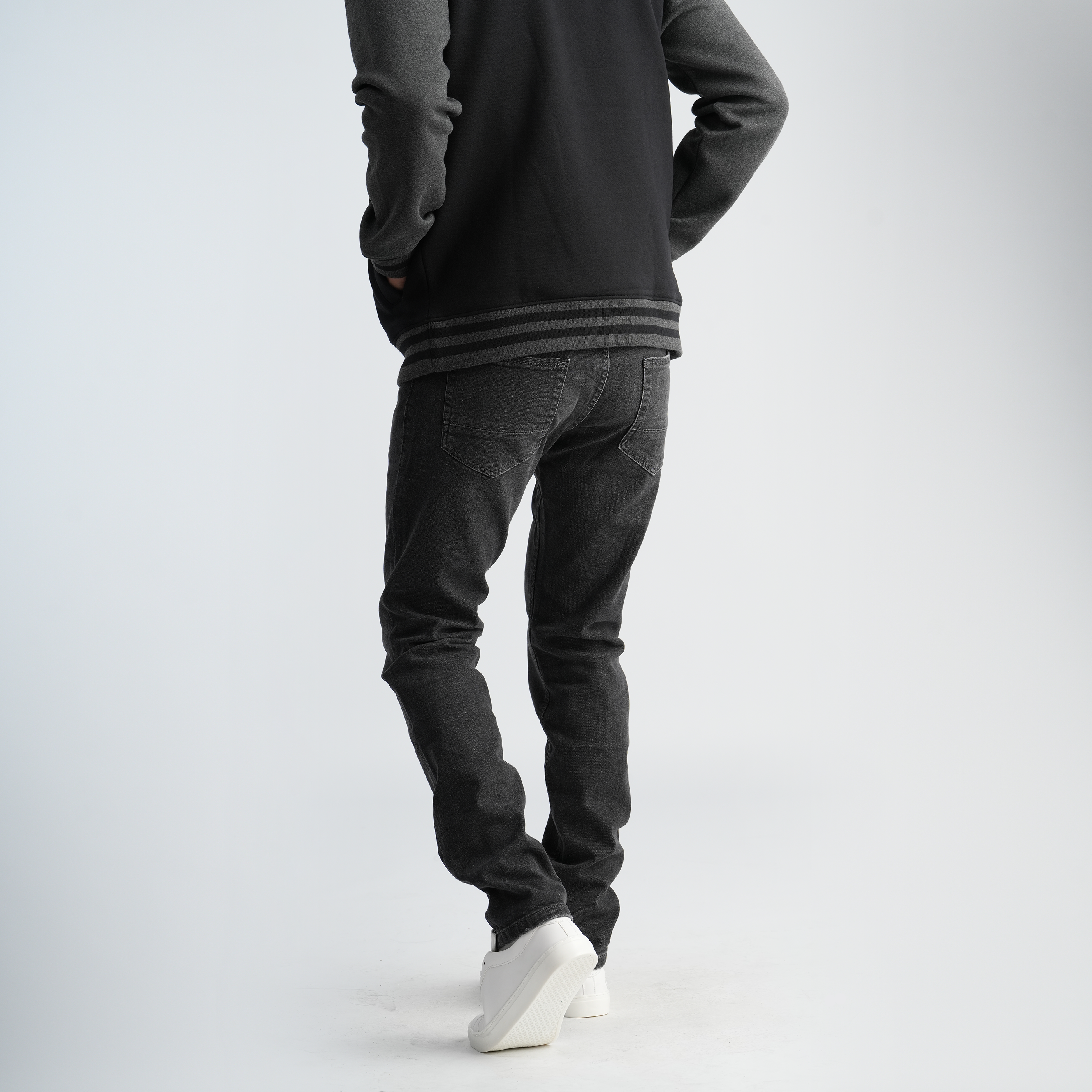 Men's Black Denim Jeans-MPT197