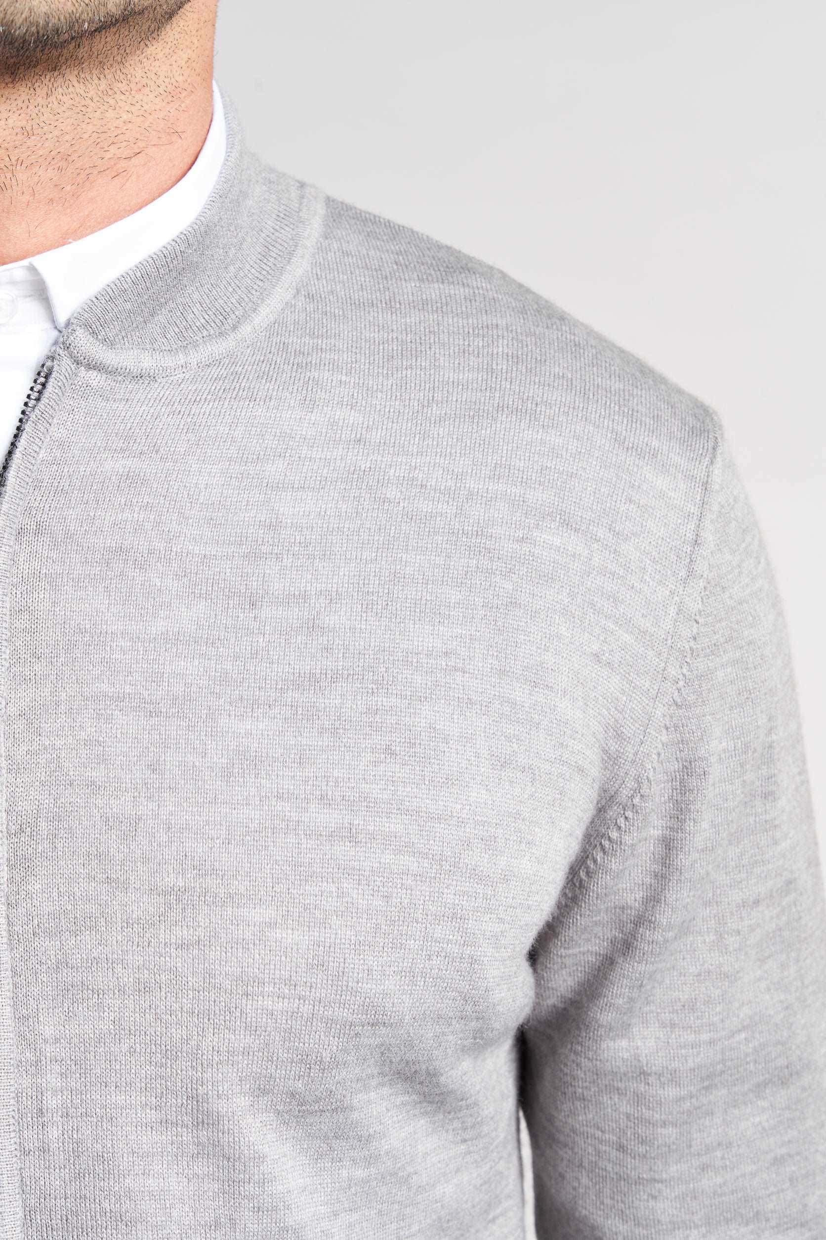 Grey Pullover(21) Secondary image
