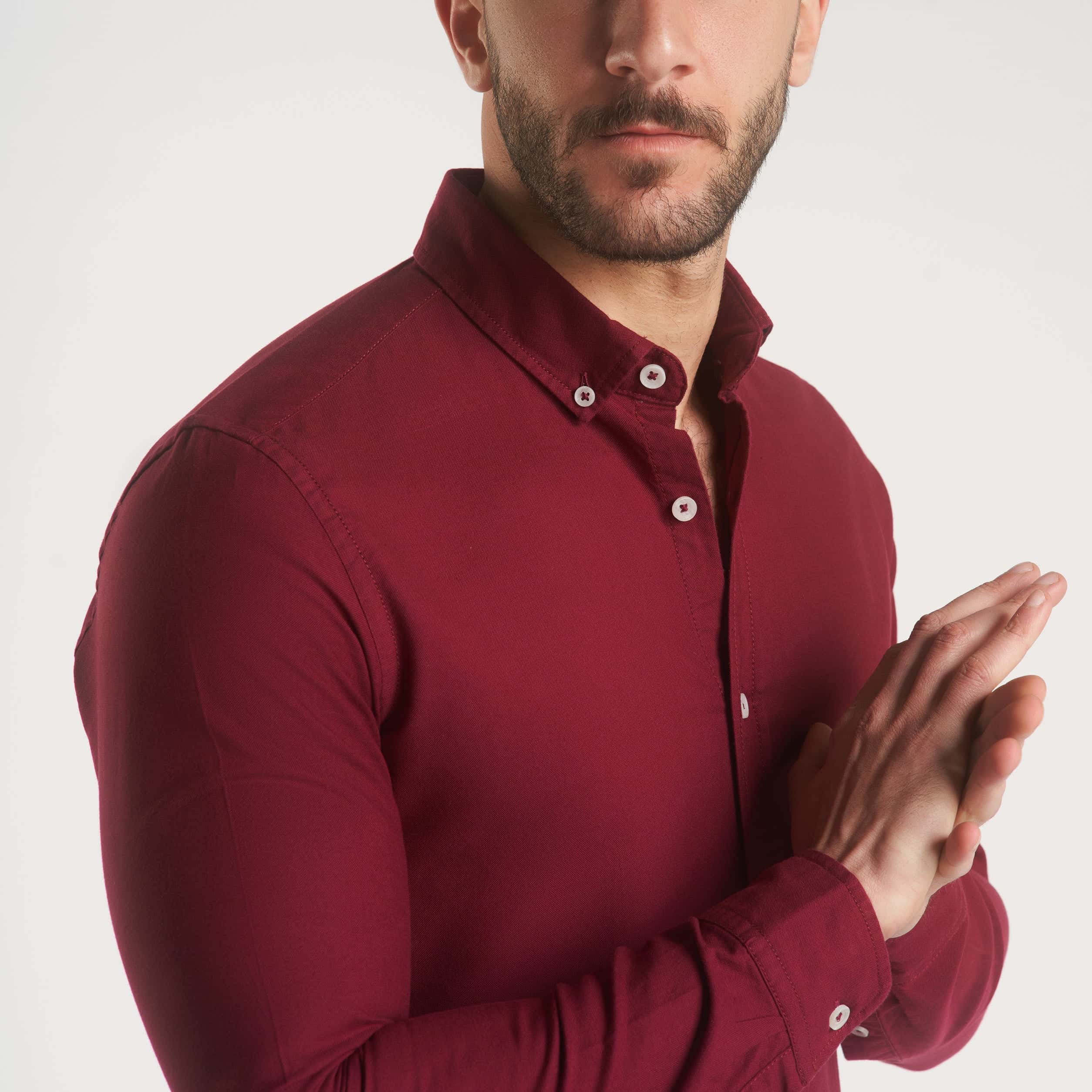 قميص قطن احمر غامق Secondary image