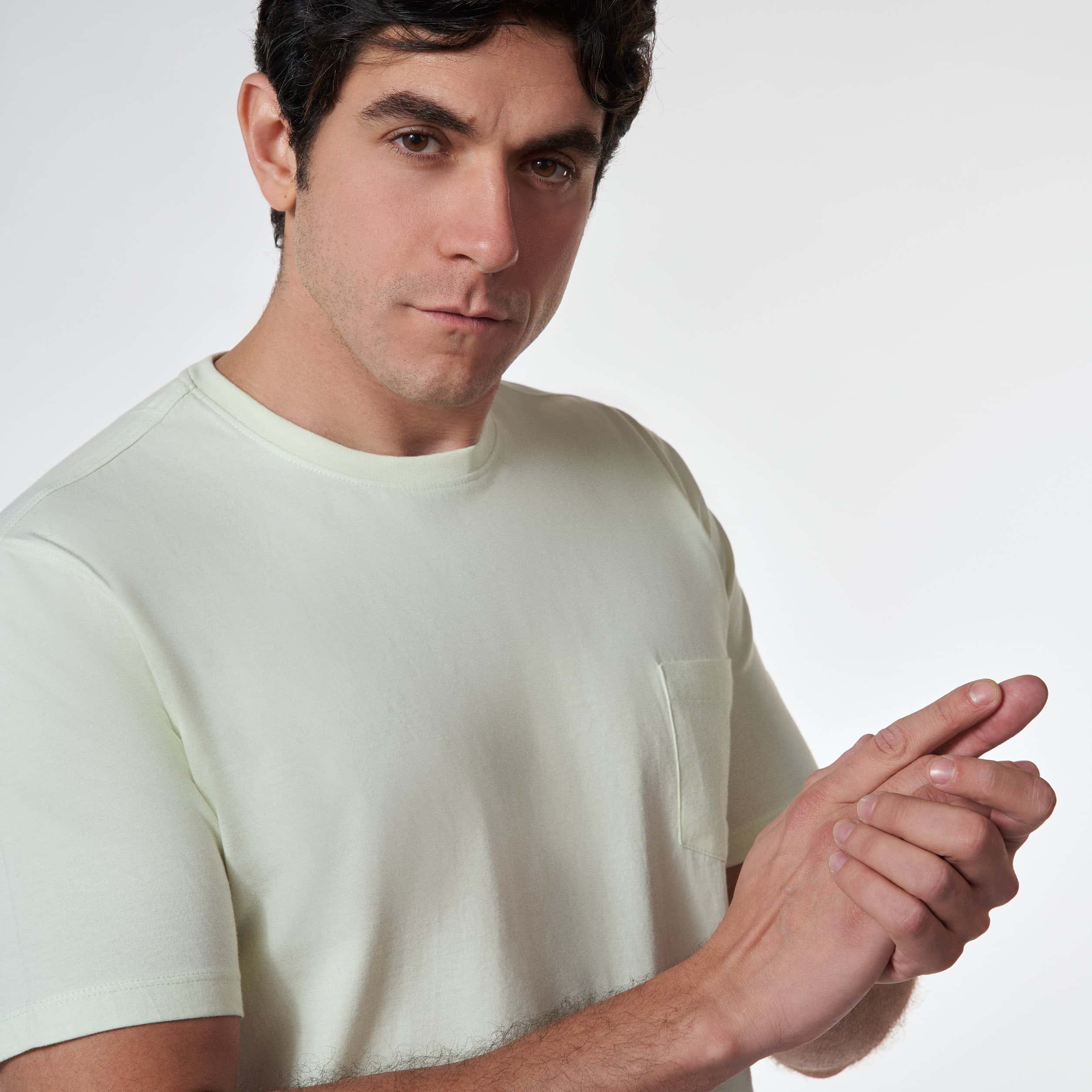 Round T-shirt(42) Secondary image