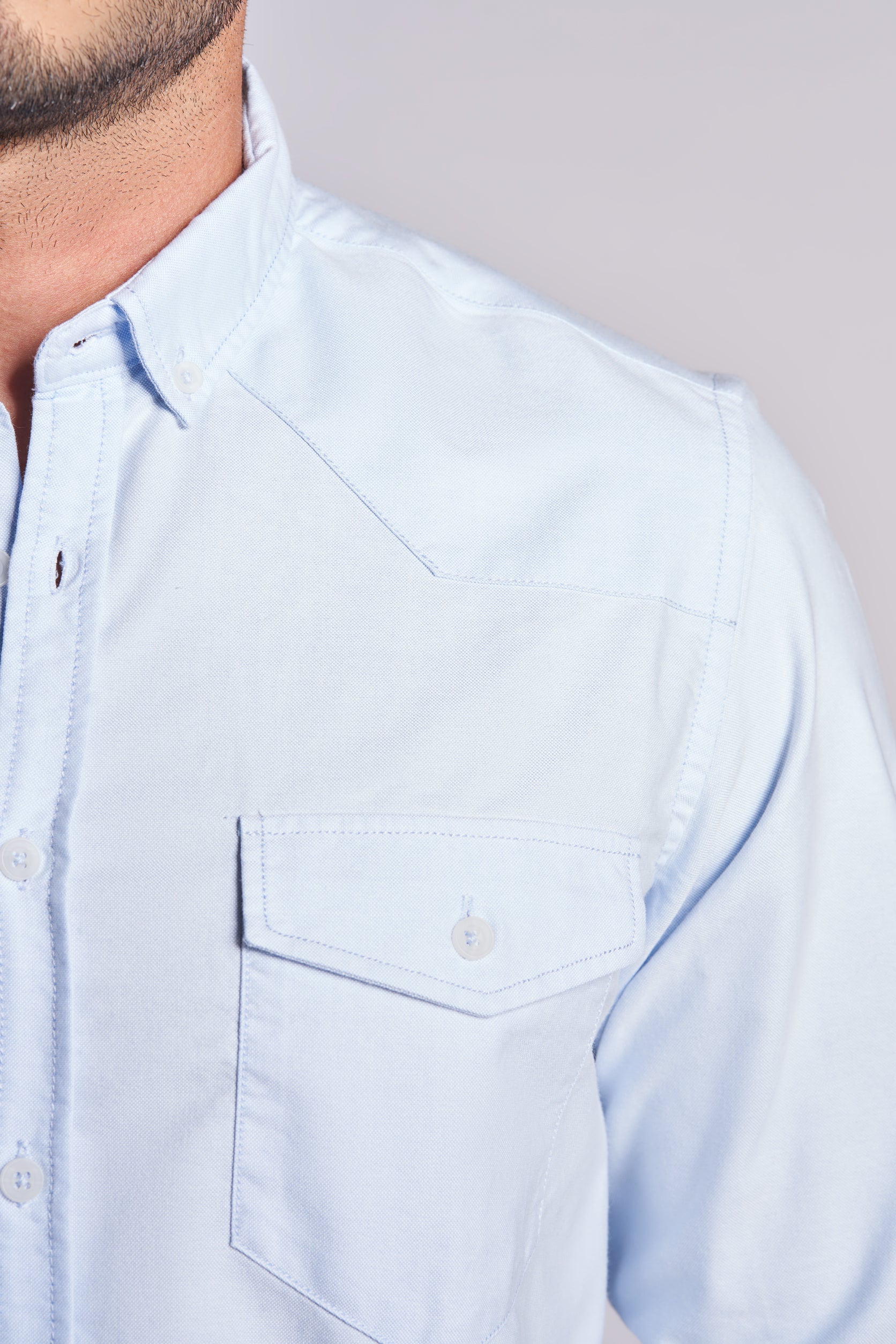 Light blue sleeved men's shirt(693)